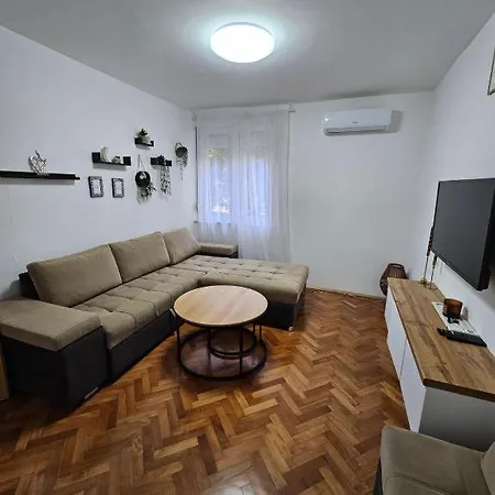 Apartamento Center Luxury Lara *